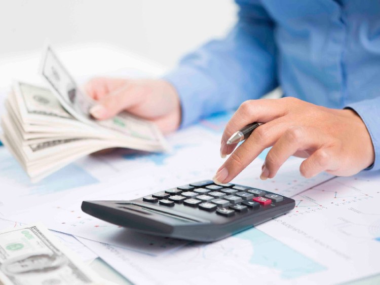 Elaborar un flujo de caja te permite determinar cuándo es necesario un financiamiento para poder continuar con las operaciones de la empresa.