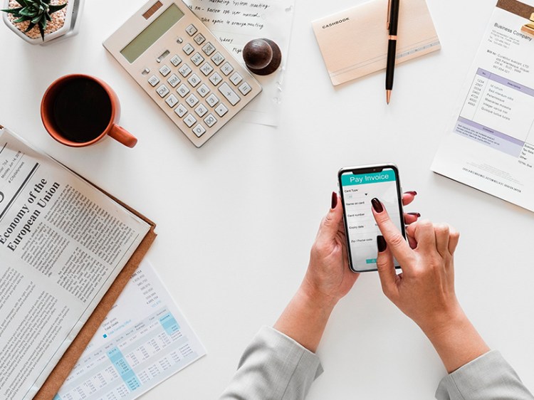 analiza el costo y las ganancias de cada producto, de forma que visualices cómo contribuye cada uno con la rentabilidad