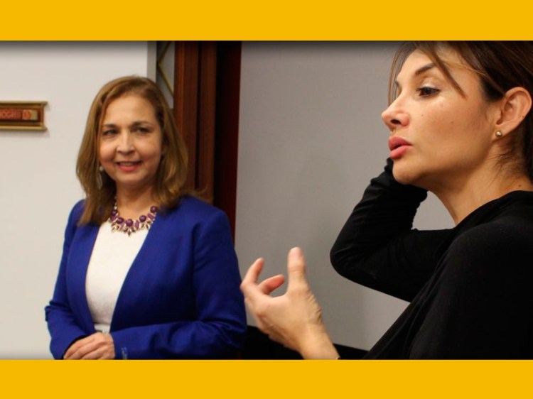 No intentes nunca emprender en solitario, no vale la pena el esfuerzo. Invierte en tu desarrollo profesional y encuentra a un mentor.